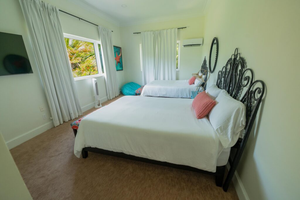 Beach House Double Queen bedroom Nassau Bahamas Private House Rental Mar Y Sol 2